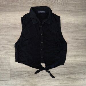 Brandy Melville Black Cropped Sleeveless Tie-Front Shirt